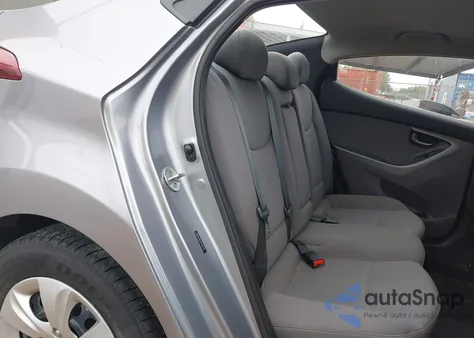 2016 Hyundai Elantra Se z USA, uszkodzony, nr VIN 5NPDH4AE2GH782536